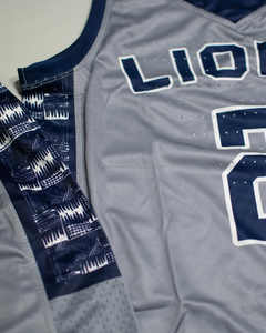 Conjunto de camiseta de baloncesto de malla de secado rápido personalizado de alta calidad, estampado Digital transpirable para hombres jóvenes - Product Image 3