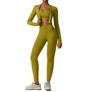 Nouvel ensemble de yoga respirant et léger sur mesure pour femmes, grande taille, motif à carreaux, sans couture, en Spandex/Nylon, 2 pièces, OEM 2026 - Product Image 1