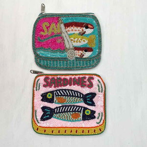 BY MULTI CRAFT - Bolsa de Viaje con Cierre y Diseño Clásico de Sardinas Bordadas a Mano, Personalizable con Logotipo y Color - Product Image 2