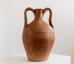 Vase amphore vintage en terre cuite, fait main, style rustique italien, avec deux poignées, carafe décorative en céramique, décoration de maison de style campagnard - Product Image 1