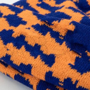 Bon Fournisseur Nouvelle Tendance au Meilleur Prix Service OEM ODM Dernier Style Bonnets en Tricot à Motifs Orange et Bleu pour Hommes et Femmes - Product Image 3