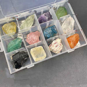 Piedra de Cristal Natural en Bruto y Cubo, Tema Amor, Decoración del Hogar, Producto Premium, Colección Impresa en Letterpress - Product Image 2