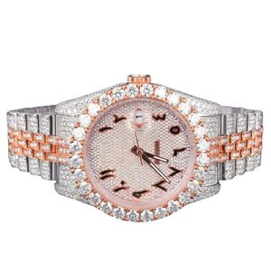 Reloj mecánico artesanal de acero inoxidable con lectura analógica, movimiento automático, diamantes moissanita de corte redondo, claridad VS VVS EF - Product Image 1