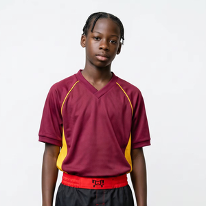 เสื้อฟุตบอลแบบกลับด้านได้ - Product Image 1