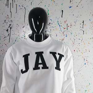 Sudadera JAY ASH GREY con cuello alto, 100% negra, con apliques bordados, cuello ancho, hilos finos - Product Image 4