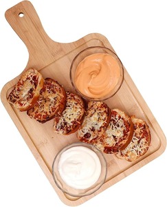 Plateau de service en bois naturel, grand plateau rustique pour servir les aliments, plateau en bois massif pour desserts, pain, viande, pour la cuisine et les fêtes - Product Image 1