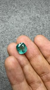 Pierre précieuse naturelle émeraude taille coussin 4,08 carats, vert, pour la fabrication de bijoux fins, vente en gros, Jai Narayan Gems pour bague - Product Image 4