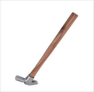 Martillo de Herrador de Acero Forjado con Mango Ergonómico de Madera para el Cuidado Profesional de Pezuñas - Product Image 4