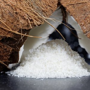 Chispas de Coco Deshidratado Blanco Natural, Alto Contenido de Grasa 60%, Bajo Contenido de Grasa 35%, a Granel, para Snacks Keto Veganos, Decoración de Crema, Origen Vietnam - Product Image 4