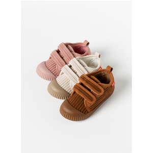 Chaussures confortables à enfiler de style coréen OZKIZ pour filles, mode hiver chaude pour les 2-6 ans, vente en gros - Product Image 1