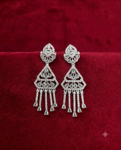 Pendientes Colgantes con Motivo Triangular Brillante y Diamantes Americanos, Pendientes Colgantes Geométricos con Flecos en Forma de Pera, Regalos de Lujo para Novias - Product Image 6