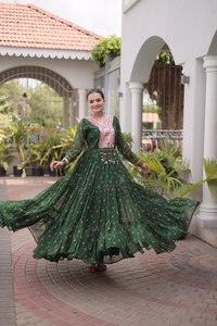 NUEVO LANZAMIENTO: VESTIDO DE PATCHWORK EN TELA FUIX GEORGETTE, COMPLETAMENTE CONFECCIONADO, AJUSTABLE HASTA LA TALLA 44 - Product Image 5