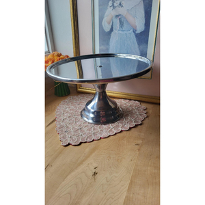 Support à gâteau en métal à un seul niveau, design rond simple et élégant, plateau de service décoratif pour desserts, idéal pour les fournitures de fête - Product Image 3