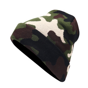 MILIENZ Bonnets d'hiver noirs pour femmes, coupe ajustée, coupe-vent, avec logo personnalisé OEM, motif imprimé numérique et jacquard à motifs de personnages - Product Image 1