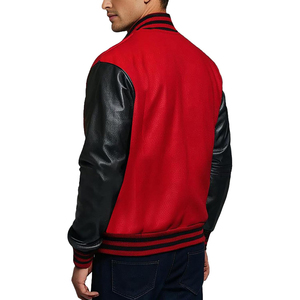 Veste universitaire personnalisée pour homme en gros, corps en laine rouge, manches en cuir PU noir, coupe ajustée, style bomber décontracté, manteau de baseball - Product Image 5