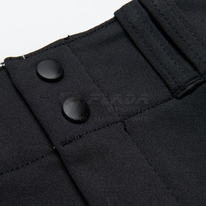 Pantalon de baseball de style classique, design athlétique avec passants de ceinture et taille élastique pour un confort maximal. - Product Image 3