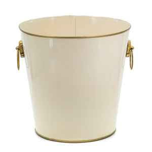 Magnifique poubelle en métal avec revêtement crème, offrant une durabilité exceptionnelle et une longue durée de vie, idéale pour la gestion des déchets quotidiens dans les foyers. - Product Image 2