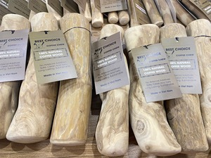 ของเล่นไม้กาแฟธรรมชาติ ปลอดภัยต่อสิ่งแวดล้อม ทนทาน สำหรับสุนัขและแมว พร้อมคุณสมบัติช่วยทำความสะอาดฟัน จากประเทศเวียดนาม - Product Image 4