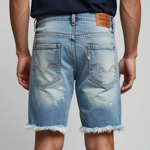 Shorts en jean vintage pour homme de qualité supérieure avec détails délavés, poches brodées et style streetwear contemporain - Product Image 4