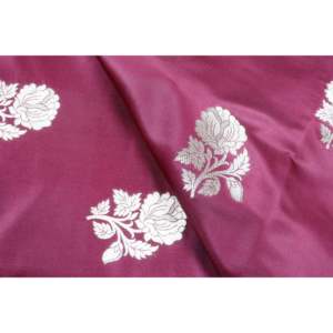 Tissu brocart poly en broderie florale argentée, texture dentelle douce, largeur 44 pouces, vendu au mètre - Product Image 1