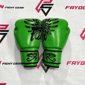 Guantes de Boxeo Blancos Personalizados Fairtex Falcon con Estampado, Modelo Muay Thai, para Adultos, Disponibles en Todas las Tallas y Colores - Product Image 5