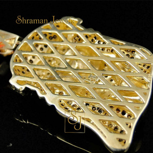 สร้อยคอพระเยซูแบบฮิปฮอปสำหรับงานหมั้นและศีลมหาสนิท สไตล์คริสเตียน ชุบทองคำแท้ 10K ประดับเพชรโมอิสซาไนต์ทรงเหลี่ยมเจียระไนอย่างสวยงาม ดีไซน์ทันสมัย - Product Image 3