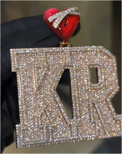 CONCEPTION Colgante de Moissanita con Corte Brillante Redondo Estilo Hip Hop, Chapado en Oro Grueso sobre Plata 925, VVS Iced Out, Personalizado, Certificado GRA, Unisex - Product Image 5