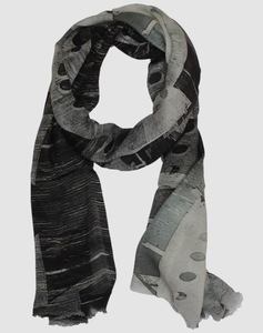 Écharpe en mousseline de soie et polyester imprimée numériquement avec logo personnalisé, motif peint, pour l'été, pour filles - Multifonctionnelle et douce pour la peau - Product Image 4