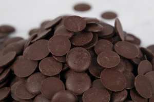 Venta al por mayor de galletas de chocolate puro para pedidos de fabricación OEM/ODM, botones de chocolate negro auténtico HALAL 65% cacao, precio de panadería. - Product Image 4