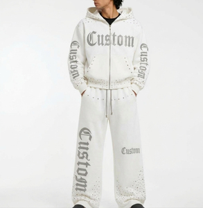 Conjunto de chándal rojo con pedrería para hombre, sudadera con capucha y cremallera, y pantalones holgados con cordón, estilo hip hop, dos piezas - Product Image 3