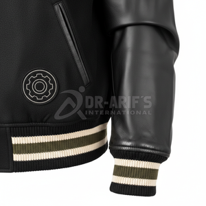 Chaqueta universitaria con logotipo personalizado, chaqueta gruesa de invierno a la moda callejera con cierre de botón a presión, piel de oveja, tejido impermeable para clima frío - Product Image 4