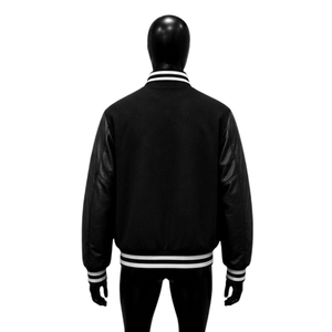 Veste varsity noire premium pour homme, veste athlétique élégante et confortable, veste décontractée douce et tendance, style streetwear de luxe. - Product Image 2