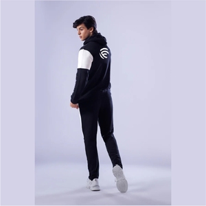Conjunto Deportivo Negro para Invierno - Product Image 2
