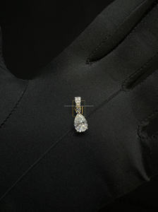 เครื่องประดับที่สวยงามหยดน้ำตาสร้อยคอลูกแพร์ตัดเพชร VVS Moissanite ชุดฮาโลทุกวันของขวัญแต่งงาน - Product Image 4