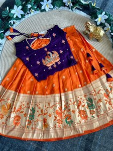 Vêtements pour enfants de 1 à 15 ans, motif de manches fantaisie, design élégant, confection sur mesure, confortables, idéaux pour les occasions festives. - Product Image 3