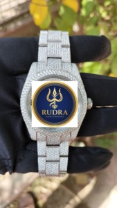 RUDRA JEWELS WATCHES นาฬิกาสแตนเลสสตีลหรูหรา ประดับเพชรโมอิสซาไนต์ ระบบกลไก ดีไซน์โปร่งหรูหรา สปอร์ต ขนาด 20 มม. - Product Image 1