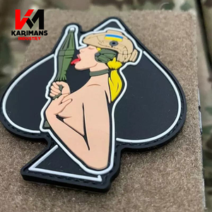 แผ่นยางพีวีซีแบบนูน 3 มิติ สัมผัสนุ่ม สำหรับการสร้างแบรนด์เสื้อผ้าระดับพรีเมียม ผลิตจากยางพีวีซีขึ้นรูปขั้นสูง - Product Image 4