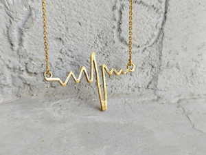 Collar con Colgante de Latido de Corazón Dorado, Joyería Minimalista y Delicada, Collar para Enfermera, Doctora, Estudiante de Medicina - Product Image 3