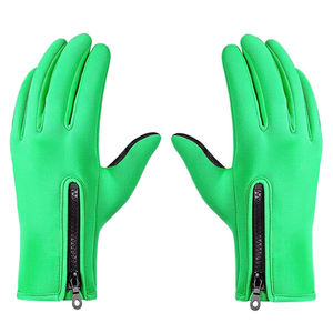 Gants d'hiver personnalisés avec logo pour la course, le cyclisme, le ski et les activités extérieures par temps froid – Adhérence améliorée pour la paume - Product Image 2