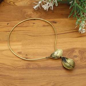 Handcrafted Leaf Choker hassle <b>Necklace</b> <b>Statement</b> Collar | Antique Gold Nature Inspired Jewelry Gift - Product Image 3