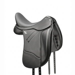 Silla de Doma Ecuestre Profesional de Cuero Personalizada para Carreras de Caballos Ingleses, con Estructura de Madera Ligera y Herrajes Niquelados - Product Image 1