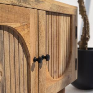 Meuble TV en bois Vandana Novara Altis, console de divertissement minimaliste en bois massif moderne - Product Image 2