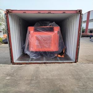 Machine de manutention compacte haute performance conçue pour les chantiers exigeants, offrant une forte capacité de levage et un contrôle fluide. - Product Image 1