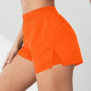 Shorts de fitness personnalisés avec logo pour femmes, taille haute, design sculptant, tissu extensible, vêtements de yoga pour marques de mode fitness en gros - Product Image 6