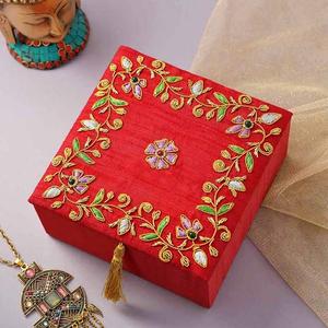 Organizador de Joyas Nupciales, Caja de Joyas Étnica India Hecha a Mano, Tela Premium, Terciopelo Ecológico, Piedra, Graduación, Halloween - Product Image 1