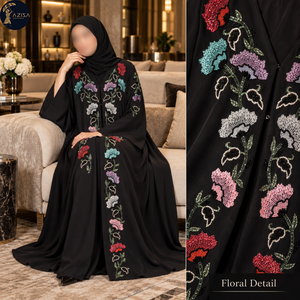Abaya noire brodée de fleurs avec col en V et manches fluides |   Tenue musulmane modeste longue pour les soirées et les occasions spéciales - Product Image 3