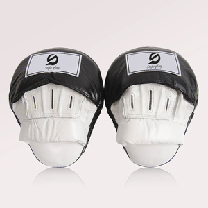 Mitaines d'entraînement professionnelles en cuir pour la boxe thaï, la boxe et le MMA - Product Image 1