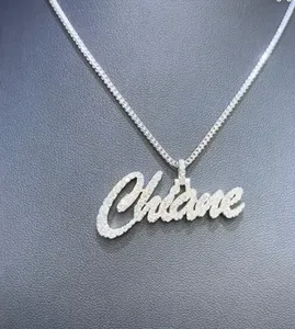 Collar Personalizado de Plata de Ley 925 Chapado en Oro con Nombre en Letra Cursiva y Moissanita de Corte Brillante, Estilo Hip Hop para Mujer - Product Image 2