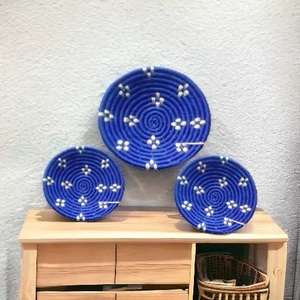 Élégante étagère murale circulaire tissée à la main en herbe de Sabai bleue, décoration artistique traditionnelle bohème géométrique abstraite pour salon - Product Image 5