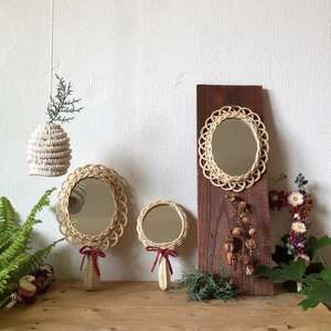 Miroirs à main vintage classiques, artisanaux, en rotin de bonne qualité, pour enfants et bébés. - Product Image 6